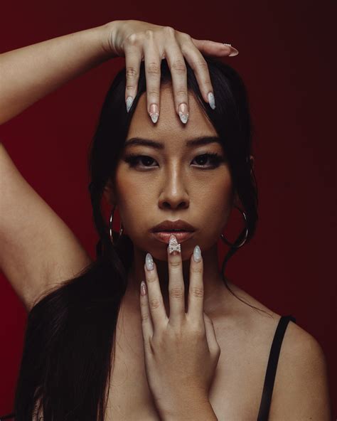 itsvivilee|Vivi Lee .